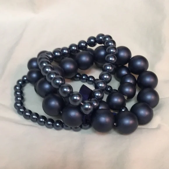 Beautiful in blue stackable bracelets - Picture 3 of 3